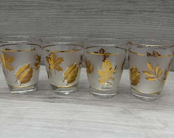 Zestaw 4 szklanek Libbey Golden Foliage Frosted Rocks w stylu Mid Century Modern z akcesoriami barmańskimi