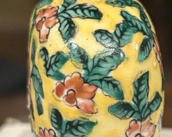 Vintage Chinese Porcelain Snuff Bottle Famille Jaune Hand Painted Qing Dynasty