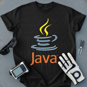 JavaプログラマーTシャツ、ソフトウェア開発者ギフト、コーディングライフスタイルTシャツ、コンピュータサイエンス学生向けアパレル、テクノロジー愛好家ギフトシャツ