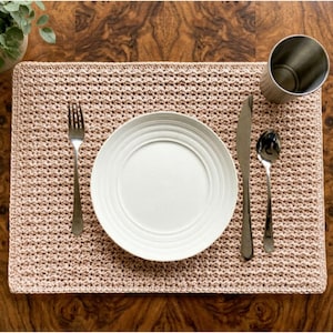 Modern Crochet Placemat Pattern PDF , Easy Farmhouse Table Mat, Beginner Friendly Cotton Dining Placemat ,Rectangular Kitchen Decor Download