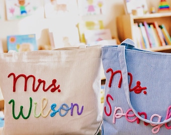 Gepersonaliseerde corduroy draagtas voor docenten, handgehaakte tas met naamrits
