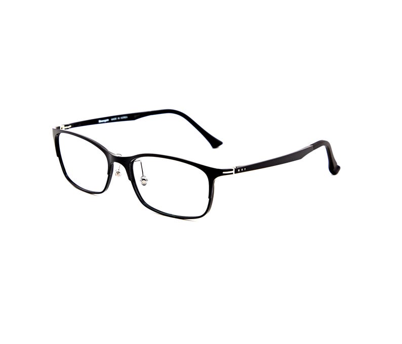 Puede incluir: Gafas rectangulares negras con lentes transparentes. Las monturas son de un material fino y oscuro. Las patillas tienen una ligera curva y un peque&ntilde;o detalle decorativo cerca de la bisagra. Las gafas est&aacute;n dise&ntilde;adas para la correcci&oacute;n de la visi&oacute;n.