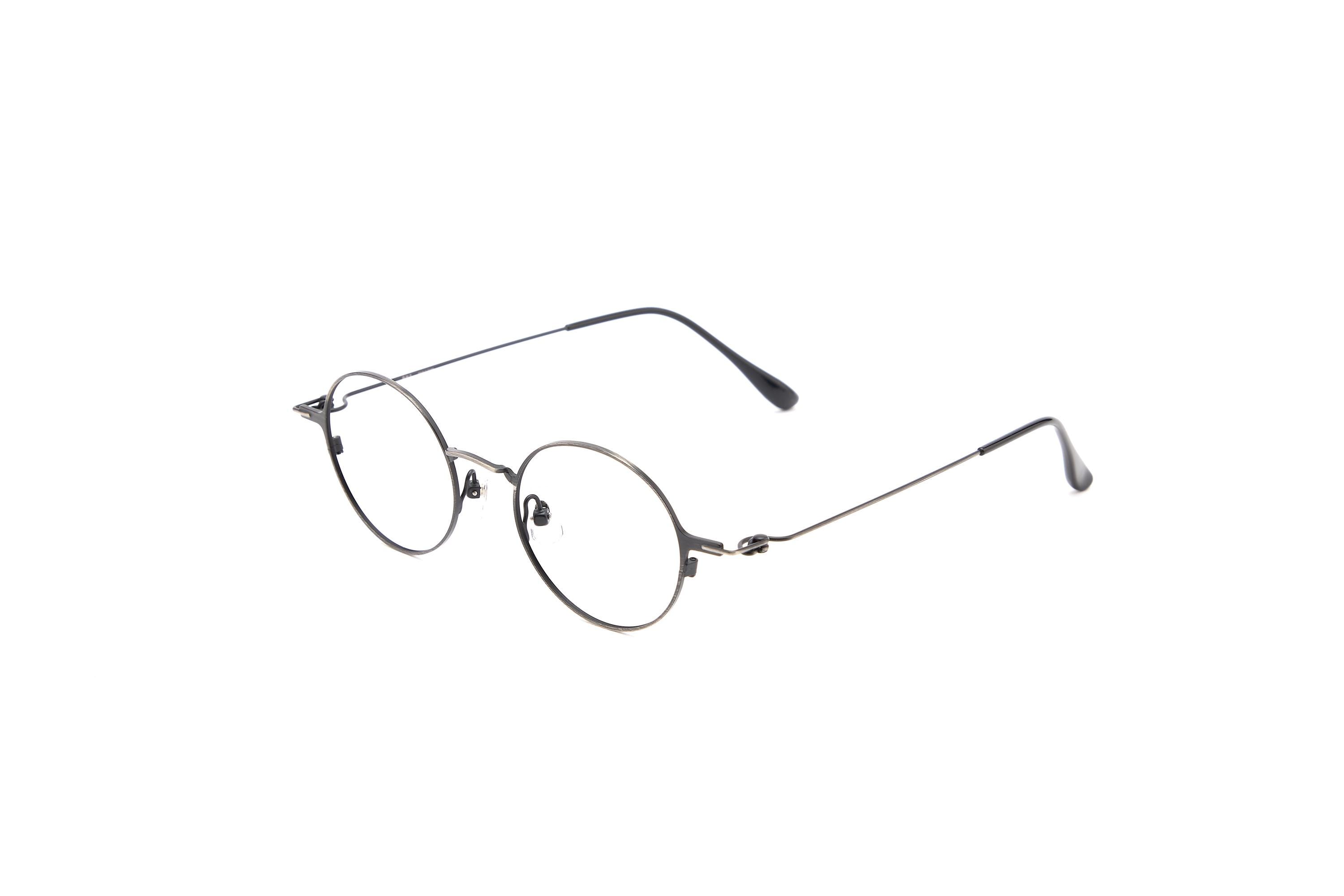 Minimalist Round Metal Glasses – Lightweight Frame, Made in Korea — view 3