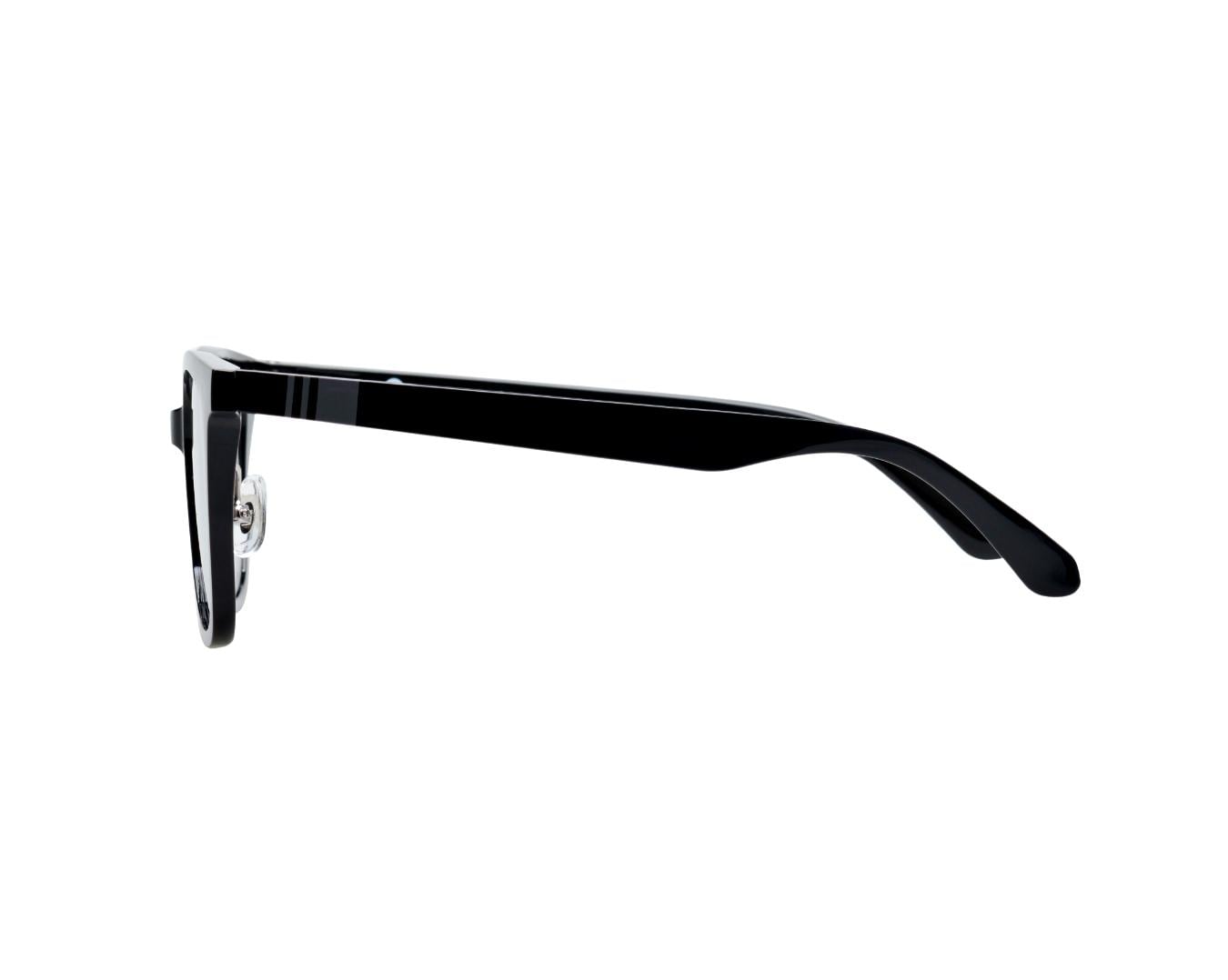 Minimal Black Square Sunglasses | Korean Design | Lightweight Comfort Fit — view 4
