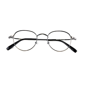 Minimal Round Metal Frame | Lightweight Everyday Comfort image 3