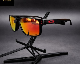 Oakley Holgrove Polarized Edition (Rubin Iridium / Poliertes Schwarz)