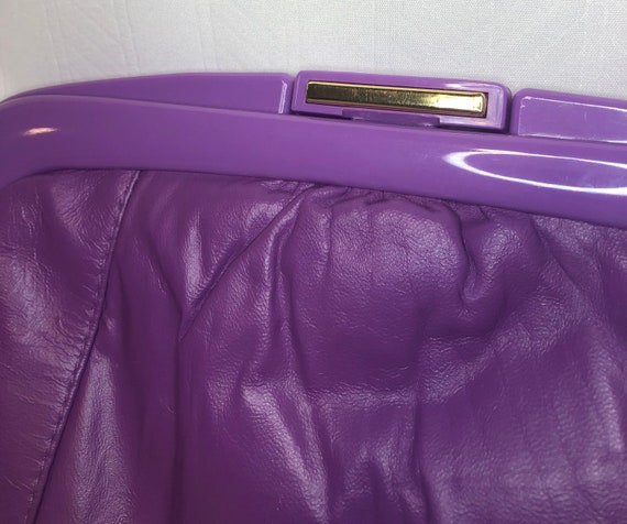 Amazing Electric Purple 80s Clutch with cute plas… - image 2