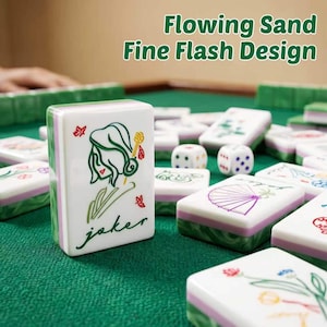 Mahjong americano personalizado | Acrílico de mármore verde de 3 camadas, peças de Mahjong pintadas à mão com motivos florais orientais e lanternas.
