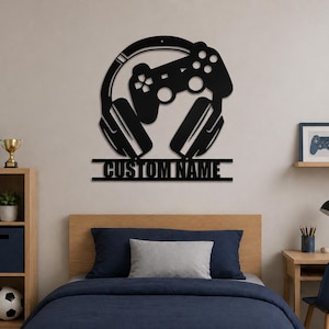 SVG per decorazioni murali a tema gaming | Cartello personalizzato con nome del giocatore | Decorazione murale con cuffie e controller | SVG per sala giochi tagliato al laser