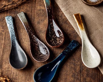 Handgemaakte Japanse keramische lepel – Ramensoeplepel – Wabi Sabi vintage servies – Ambachtelijk aardewerk keukengerei – Uniek cadeau en decoratie (nieuw)
