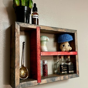 Handgjord bohemisk kuriosaskuggask | Kristallhylla | Cottagecore altarhylla