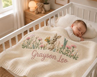Personalisierte Schmetterling Wildblumen Baby Decke, Name gestickt Neugeborene Decke, Kinderzimmer Andenken Geschenk