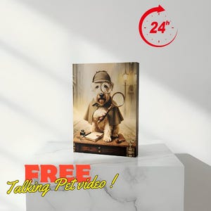 Puede incluir: Impresión en lienzo de un perro disfrazado de detective, con sombrero y capa, sosteniendo una lupa. El perro está sentado en un escritorio con un libro y un tintero. La imagen tiene una estética vintage, en tonos sepia.