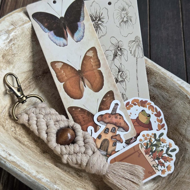 Macrame Keychain / Macrame Bookmark Kit With Stickers - Etsy