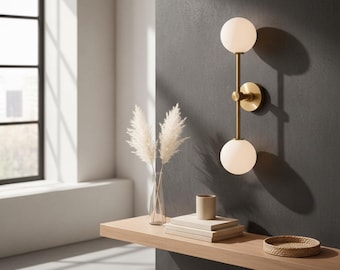 Aplique de pared doble de latón estilo moderno de mediados de siglo, hecho a mano / Lámpara de dos luces para tocador de baño, mesita de noche y decoración minimalista.
