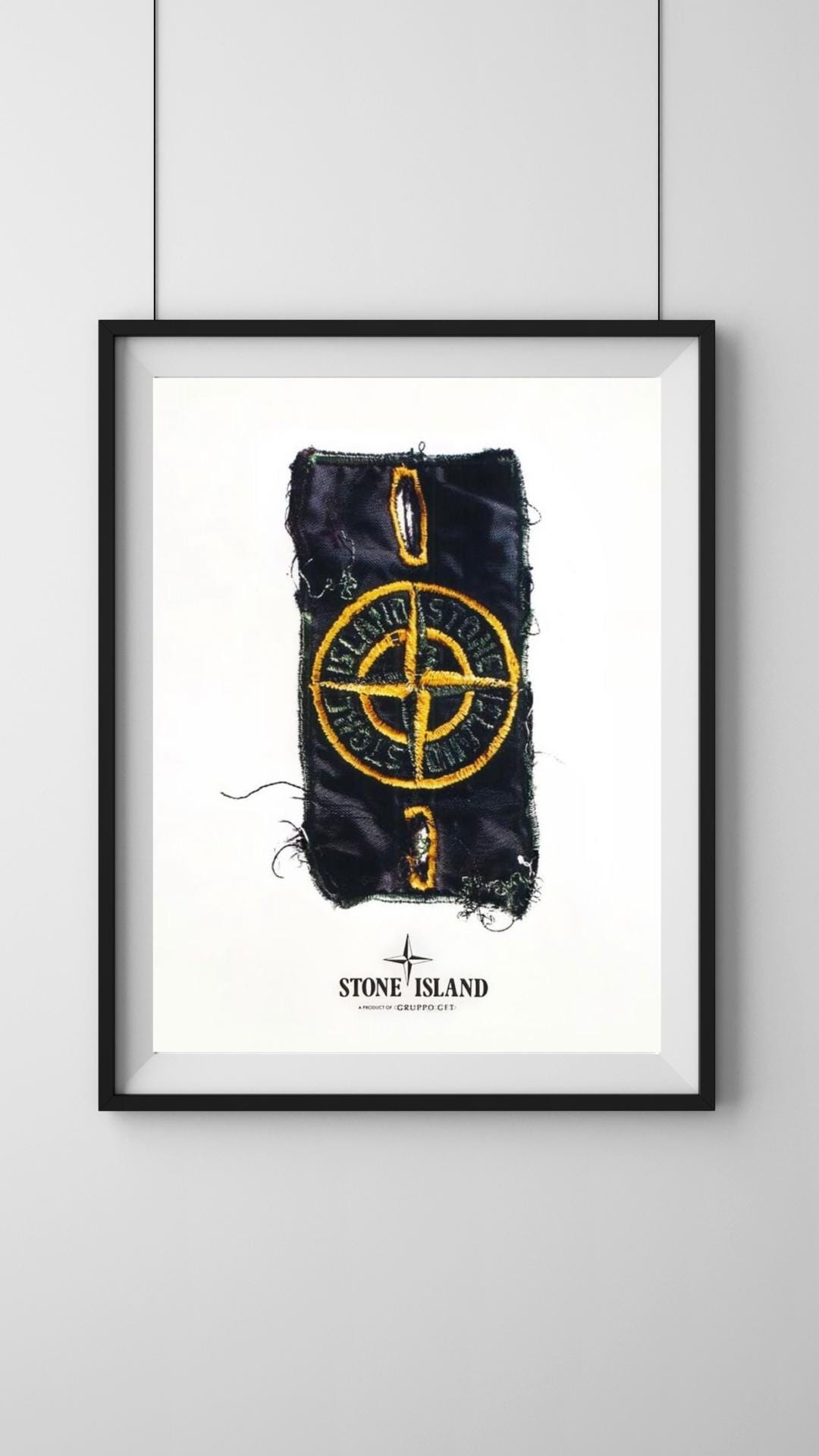 ストーンアイランド STONE  国内限定 ポスター 【額縁付き】 Stone island badge - Etsy 日本