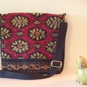 Messenger bag/Crossbody Bag/Burgundy Bali Print w/stellbarer Gurt Bild 1