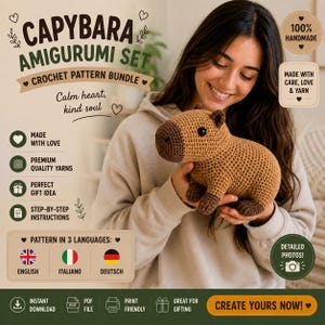 Peut inclure: Un ensemble de patrons de crochet pour un amigurumi capybara. L'image montre un capybara crocheté marron et marron foncé tenu par une personne. Le texte comprend "Calm heart, kind soul" et "Create yours now!"