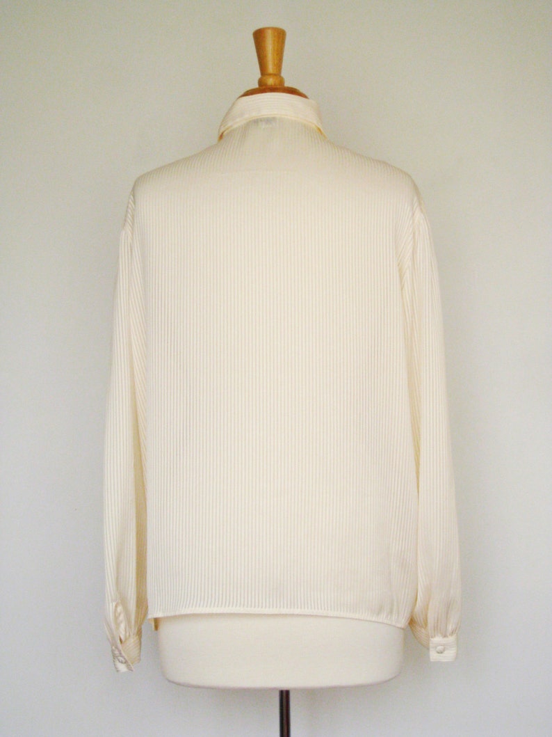 Vintage Cream Silky Blouse Pinstripe Shirt Size Large