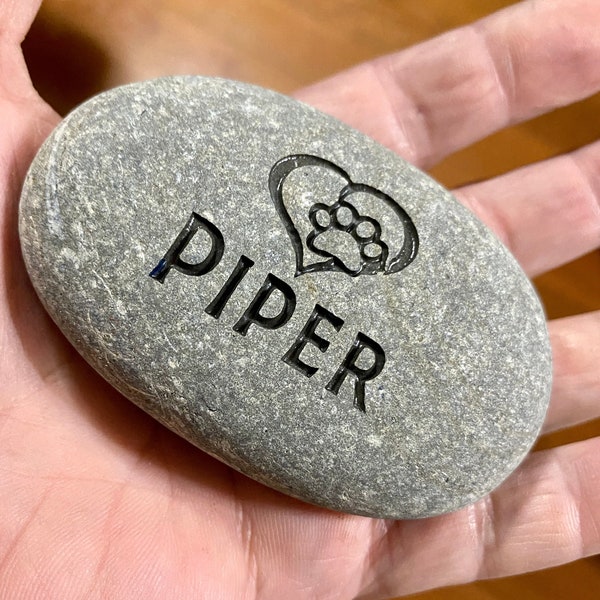 Engraved 3 to 3.5 Inch Natural Personalized Pet Memorial Etched River Rock Stone for Flower Garden Marker