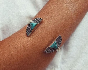 Shape Shift Cuff || Turquoise