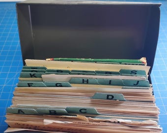 GRANDMA'S KITCHEN TREASURED Family Recipes Box Recipes Cards