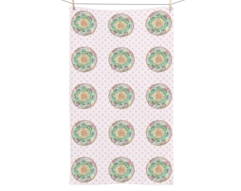 Toalla de mano inspirada en la rosa cantonesa y el bok choy.