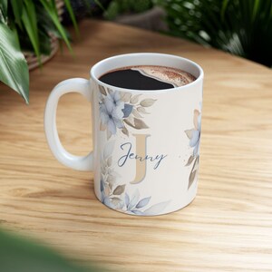 Taza Cristiana personalizada con versículo bíblico, Proverbios 31:25, Taza con nombre, Taza Bíblica 11oz 15oz, Regalo Cristiano para Mujer image 5