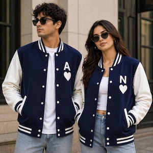Parche de corazón para chaqueta universitaria con iniciales personalizadas para parejas, regalo unisex personalizado