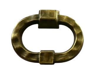 Maniglia ovale vintage in ottone martellato per cassetti, maniglia per mobile in stile antico.