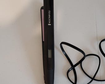 Remington 1 in Ceramic Flat Iron Hair Straightener Digital Display Black