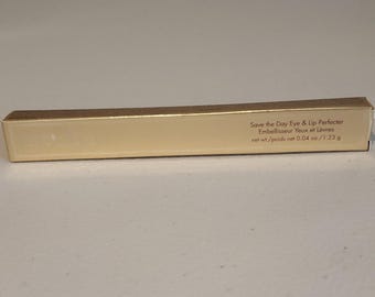 Stila Save the Day Eye & Lip Perfector, combinación de sombra de ojos y delineador