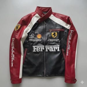Vintage 90-tals racingjacka i läder, röd och svart bikerstil, broderade märken, unisex