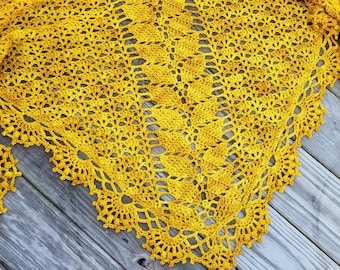 Lady of Lórien Shawl Pattern: Crochet Leaf Wrap (PDF Download)