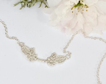 Wildflower Daisy Necklace, Silver Woodland Flower Necklace