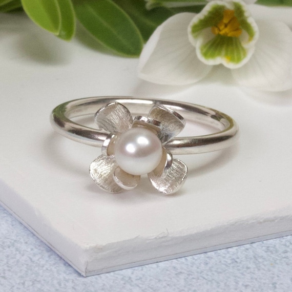 3 Leaf Simple Open Top Adjustable 925 Sterling Silver and Pearl Ring