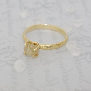 18ct Gold Rough Uncut Diamond Ring, Raw Diamond Gold Engagement Ring image 2