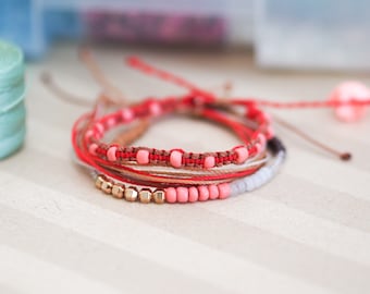 Red and beige bracelet set of 3
