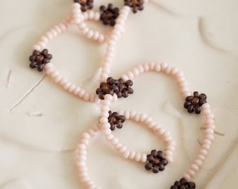 Daisy Chain Choker, neutral