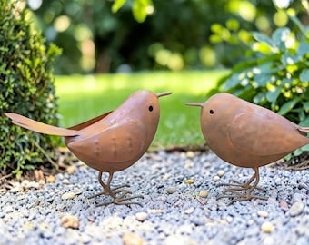 Handmade Iron Bird Garden Decor | Rustic Metal Wren Sculpture | Vintage Rust Effect Yard Art | Unique Outdoor Tree & Fence Decoration Gift