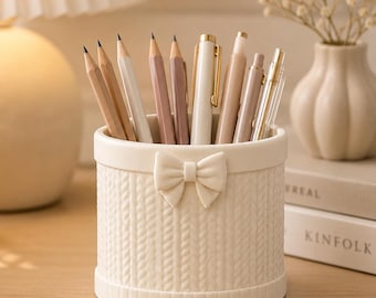 Portalápices con forma de lazo impreso en 3D, portalápices con textura de punto, bonito organizador de escritorio, decoración de oficina coqueta, regalo para profesores, accesorio de escritorio estético