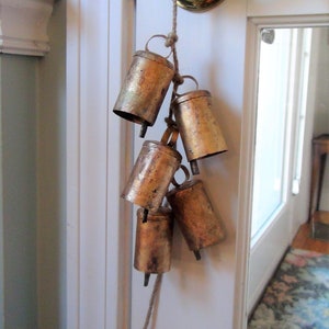 OLD WORLD Bells - 5 Beautiful Rustic Gold Bells in Two Sizes - Wind Chimes, Weddings, Wreaths, Mantle, Craft, Wall Hangings, Macramé, Garden