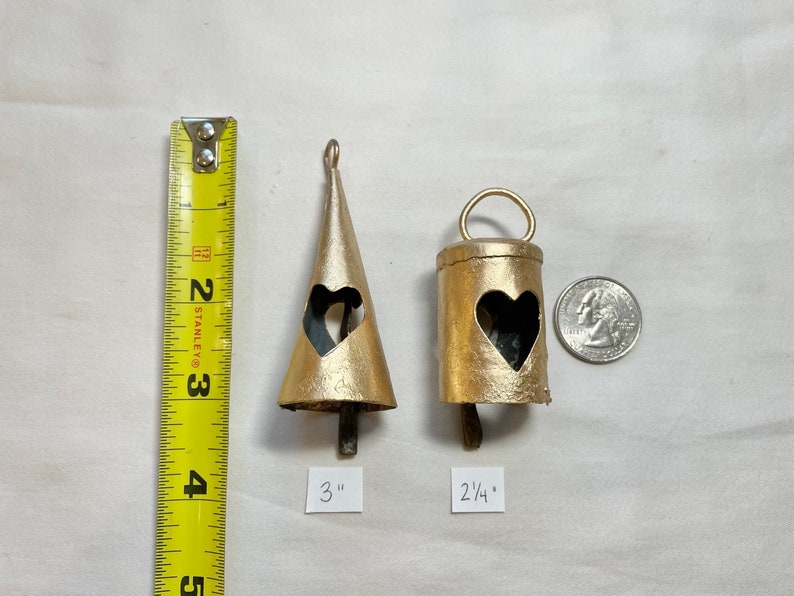 Bright GOLD Heart BELLS Gold Bells with HEART Cutouts 2 1/4 Inch-Recycled Iron Metal Bells-Great for Craft Projects-Make Wind Chimes 画像 2