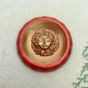 GOLDEN EMBERS Sun Face Wall Hanging - Sculpture, Wall Art in Glowing Gold & Red Orange-Unique Home Decor for Baby Nursery, Office, Entryway