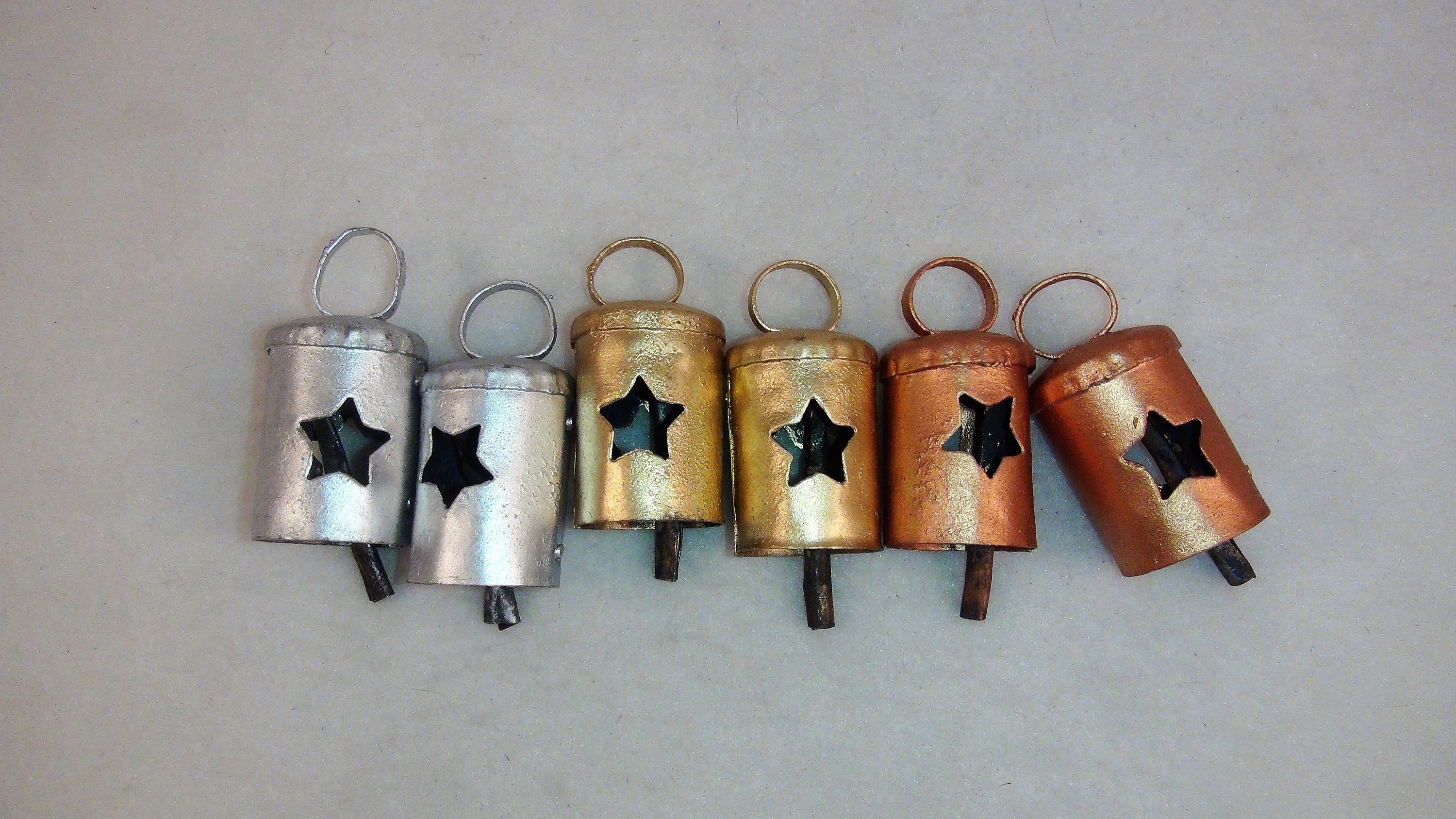SET/16 Silver Bells 1/1.5/2 Galvanized Star Stars Cutout SET/16 Silver Bells 1/1.5/2 Galvanized Star Stars Cutout