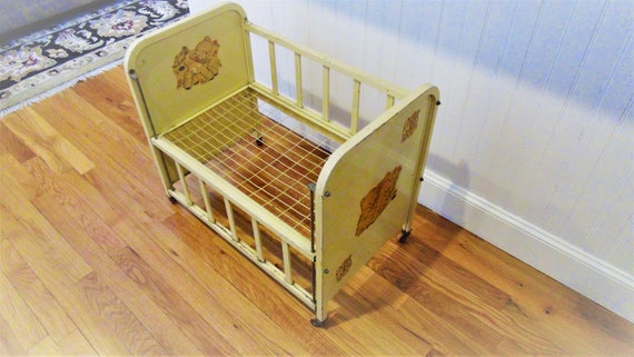doll e crib