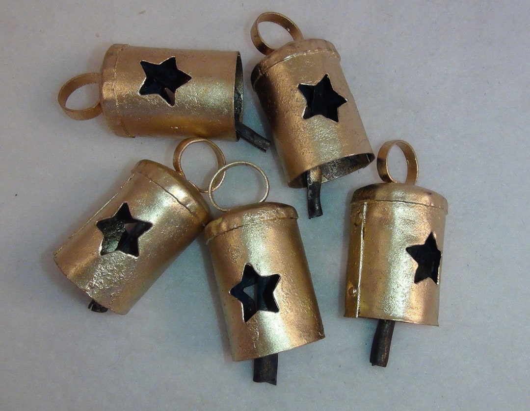 Indian Style Rustic Golden Iron Bells For Crafting, Home And Garden  Decoration at Rs 45/piece, लोहे की घंटी in Hyderabad
