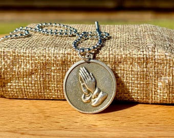 Serenity prayer medallion necklace