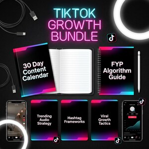 Op de afbeelding: Een TikTok Growth Bundle met een 30-daagse contentkalender, FYP-algoritmehandleiding en strategiekaarten. De bundel bevat een notitieboek, een stylus en telefoonmodellen met trending audio, hashtag frameworks en virale groeitactieken.