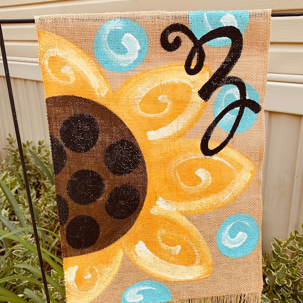 ¡¡¡VENTA Flash!!! Bandera de jardín de arpillera pintada a mano... Bandera con descuento de girasoles y lunares